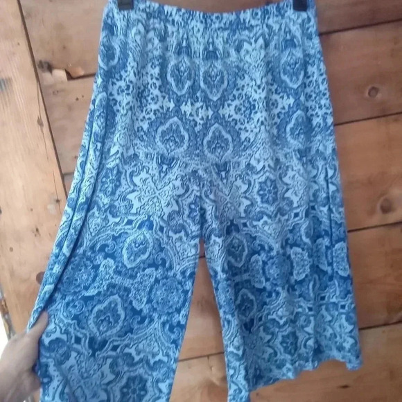 Serengeti Pants Womens L Blue Geometric Wide Leg Capri Stretch Pull-On - Picture 3 of 6